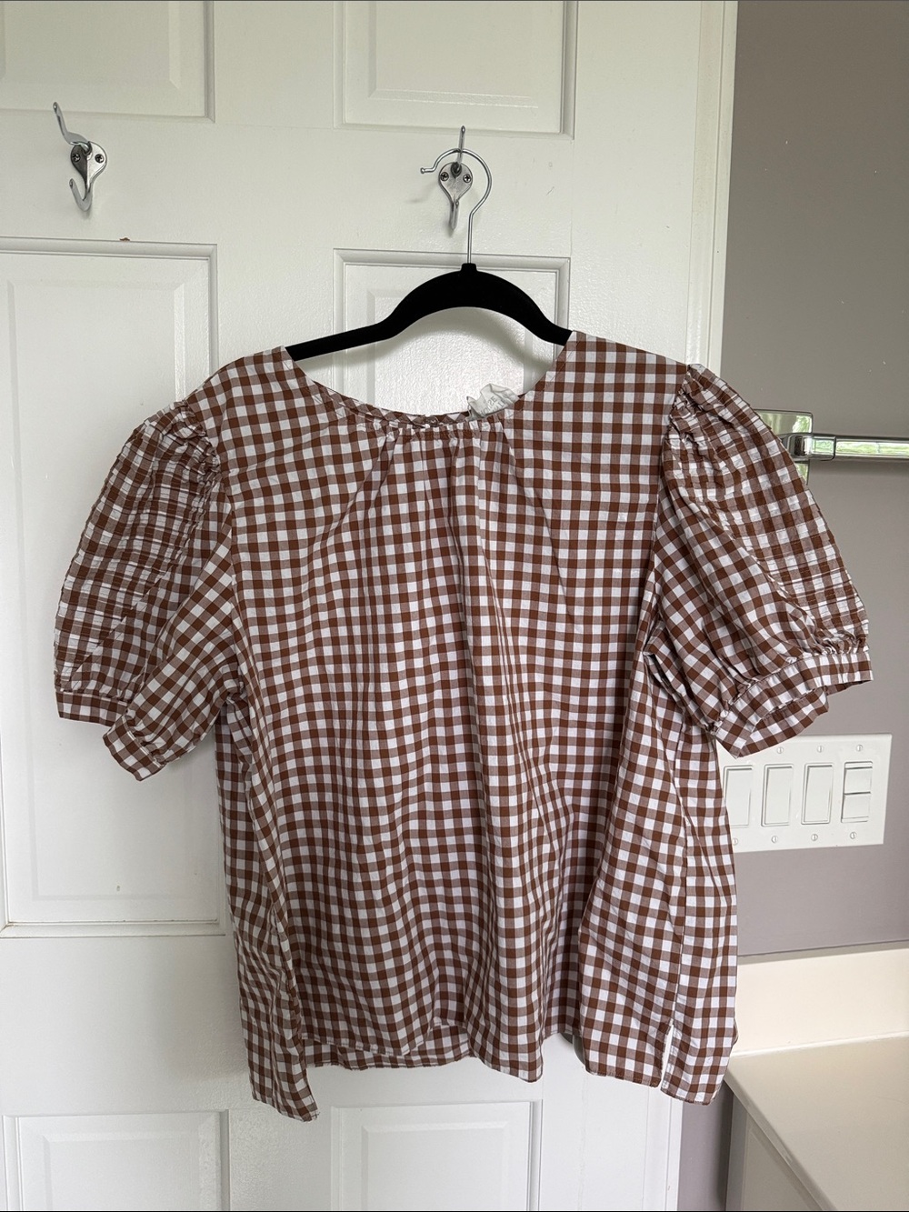 Hyacinth House Tuckernuck Brown Gingham Plaid Puff Sleeve Haven Blouse Top Shirt